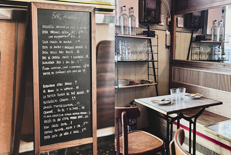 Bar Alegría, en Barcelona, la nostalgia como hilo conductor