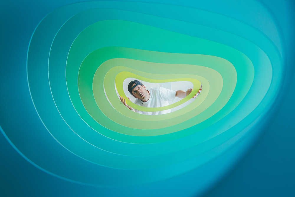 Universo: el viaje de Jan Kaláb entre color y percepción