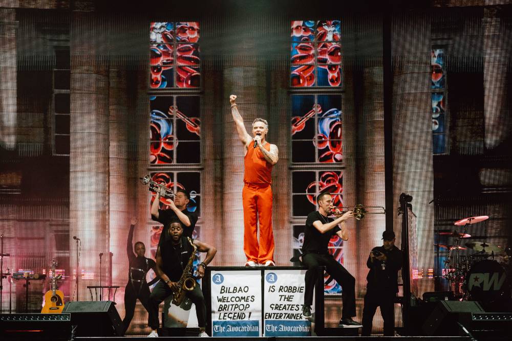 Robbie Williams es un huracán de gira por Sevilla y Bilbao