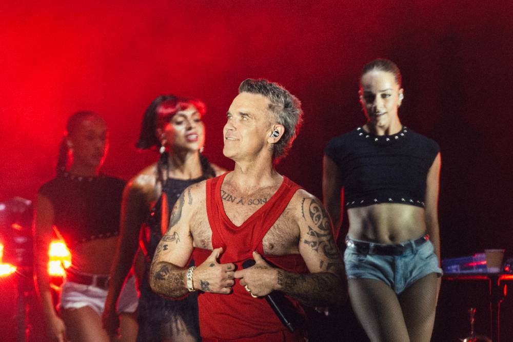 Robbie Williams es un huracán de gira por Sevilla y Bilbao