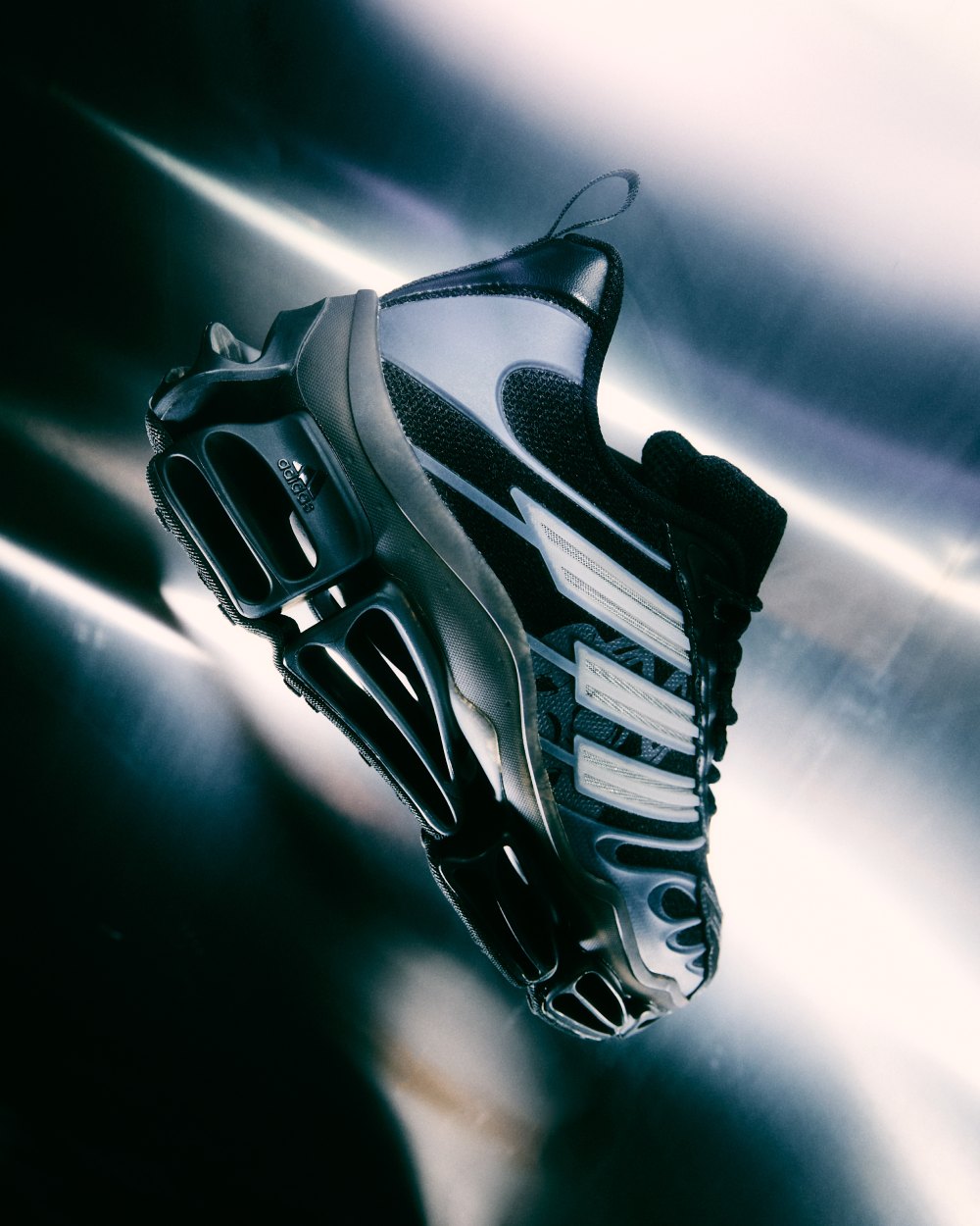 Footpatrol reedita las Megaride dosmileras de adidas