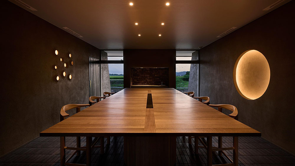 Kenta Fukunishi crea Né, un albergue-restaurante en Japón