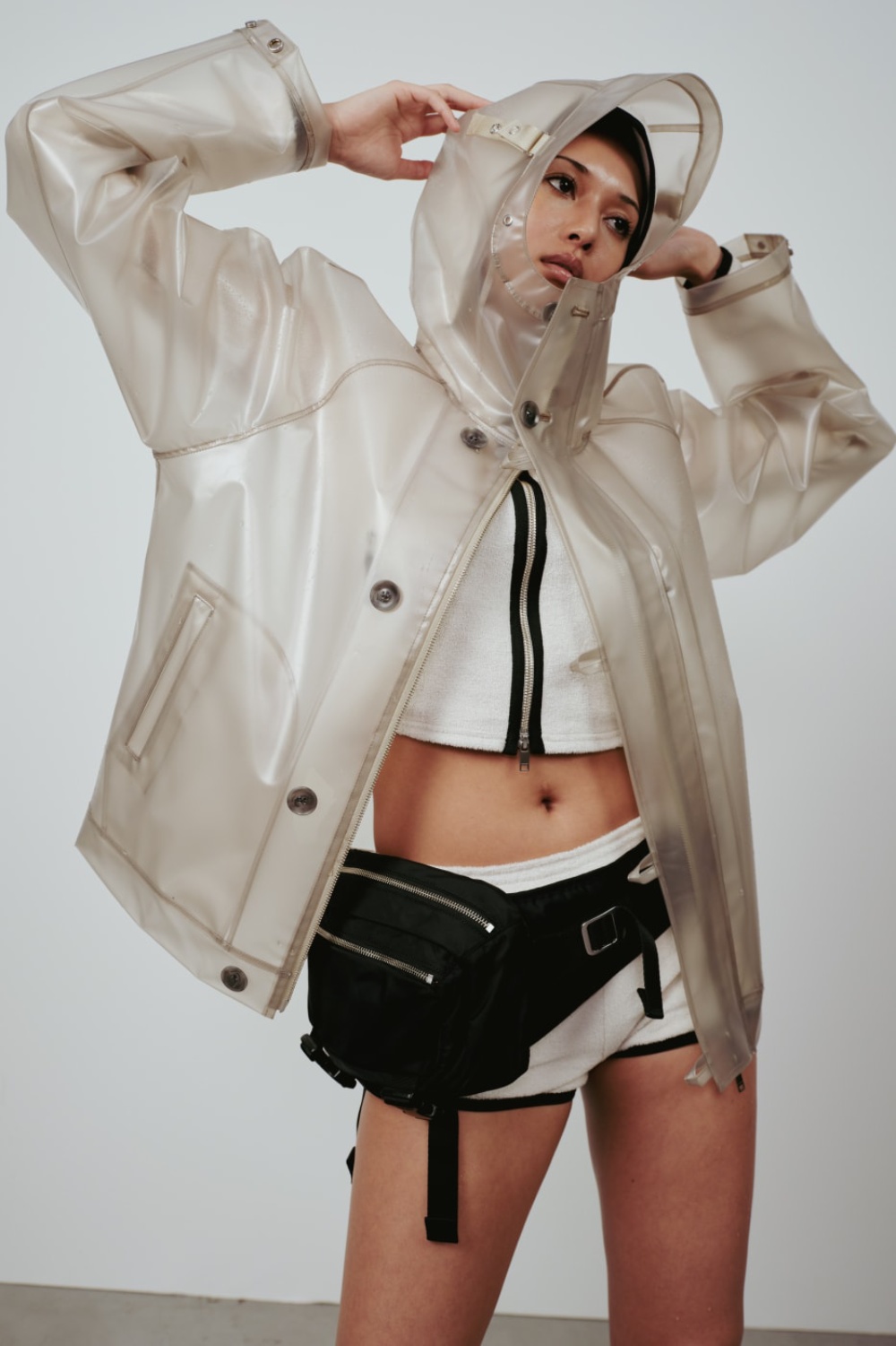 Ambush explora la adaptabilidad de la ropa para SS27