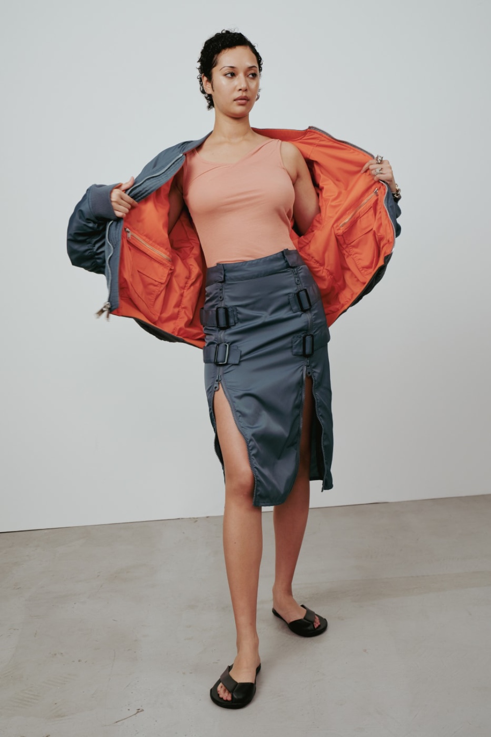 Ambush explora la adaptabilidad de la ropa para SS27