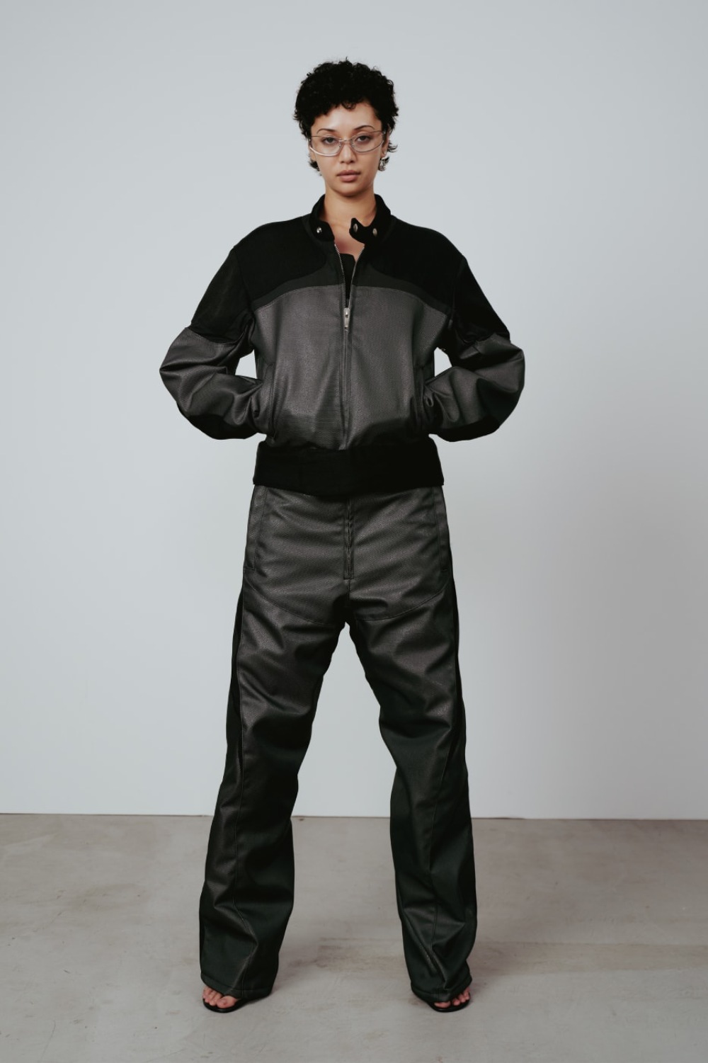 Ambush explora la adaptabilidad de la ropa para SS27