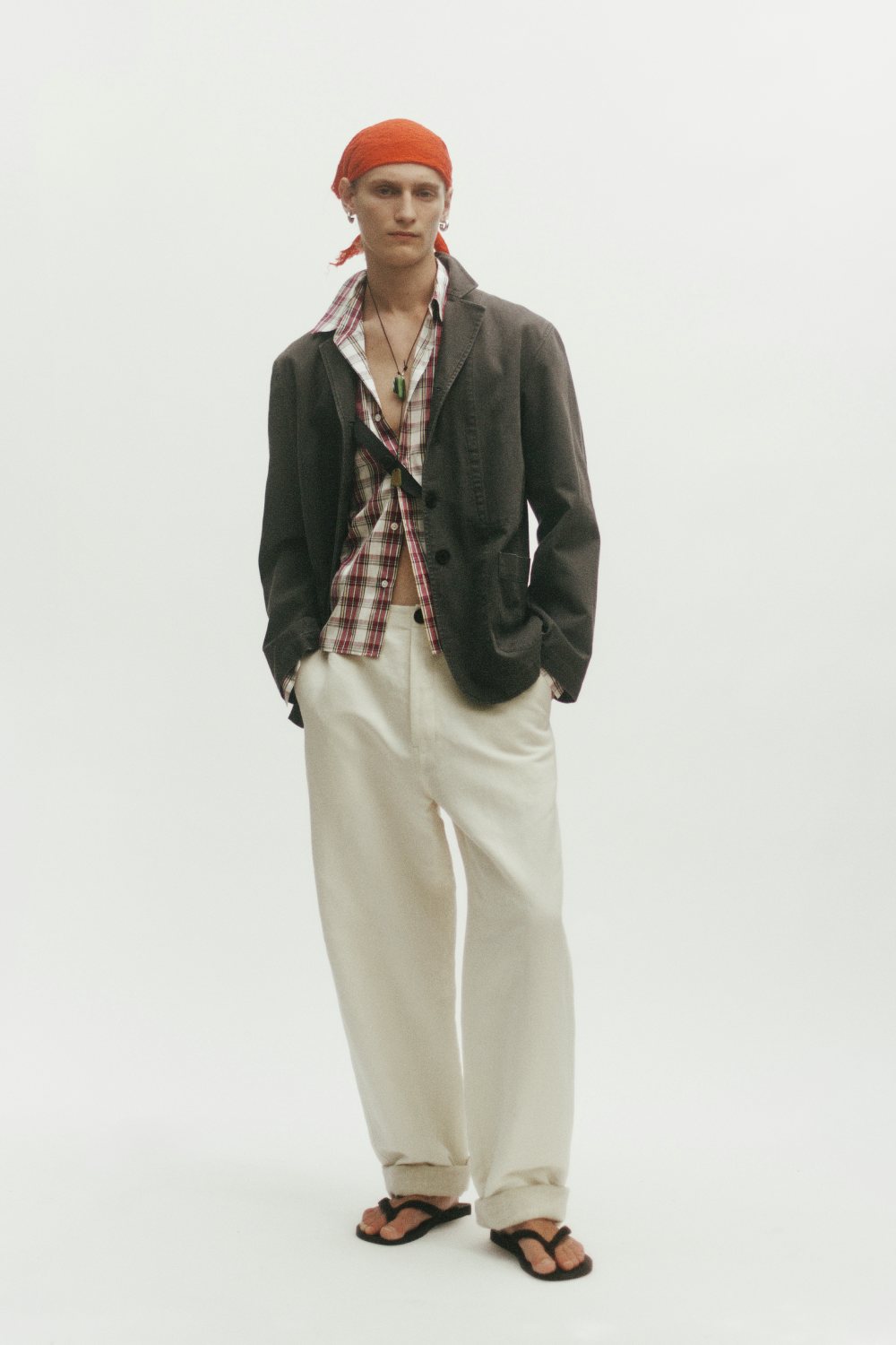 Aubero SS27 y su streetwear de estética costera y relajada