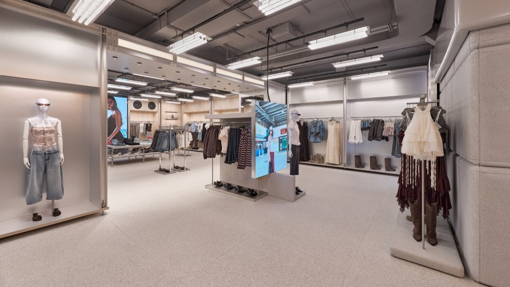 Bershka abre las puertas de su nueva tienda en A Coruña