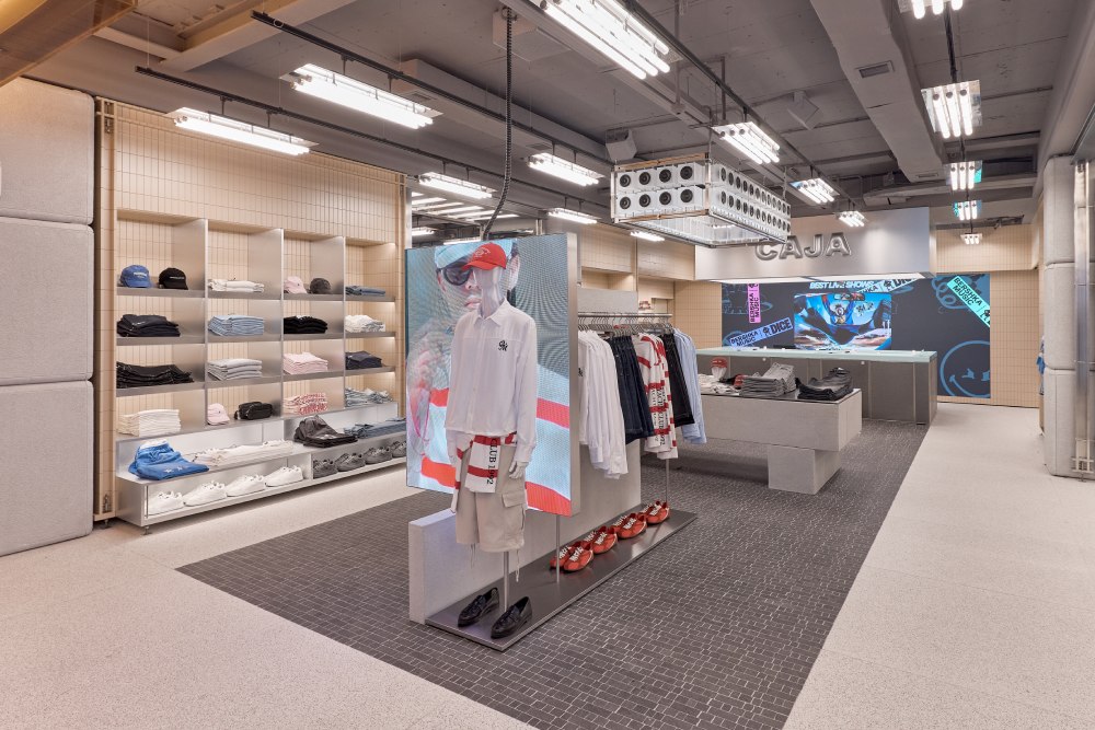 Bershka abre las puertas de su nueva tienda en A Coruña