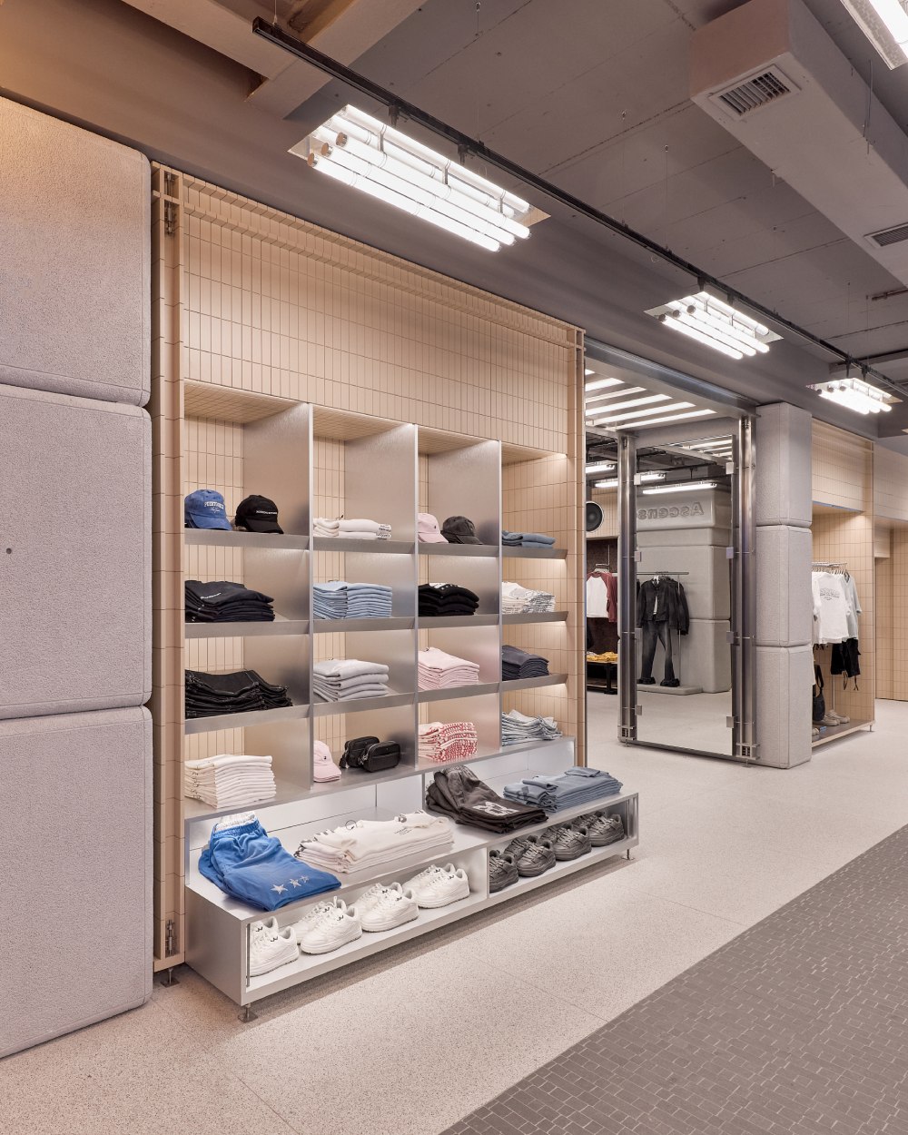 Bershka abre las puertas de su nueva tienda en A Coruña