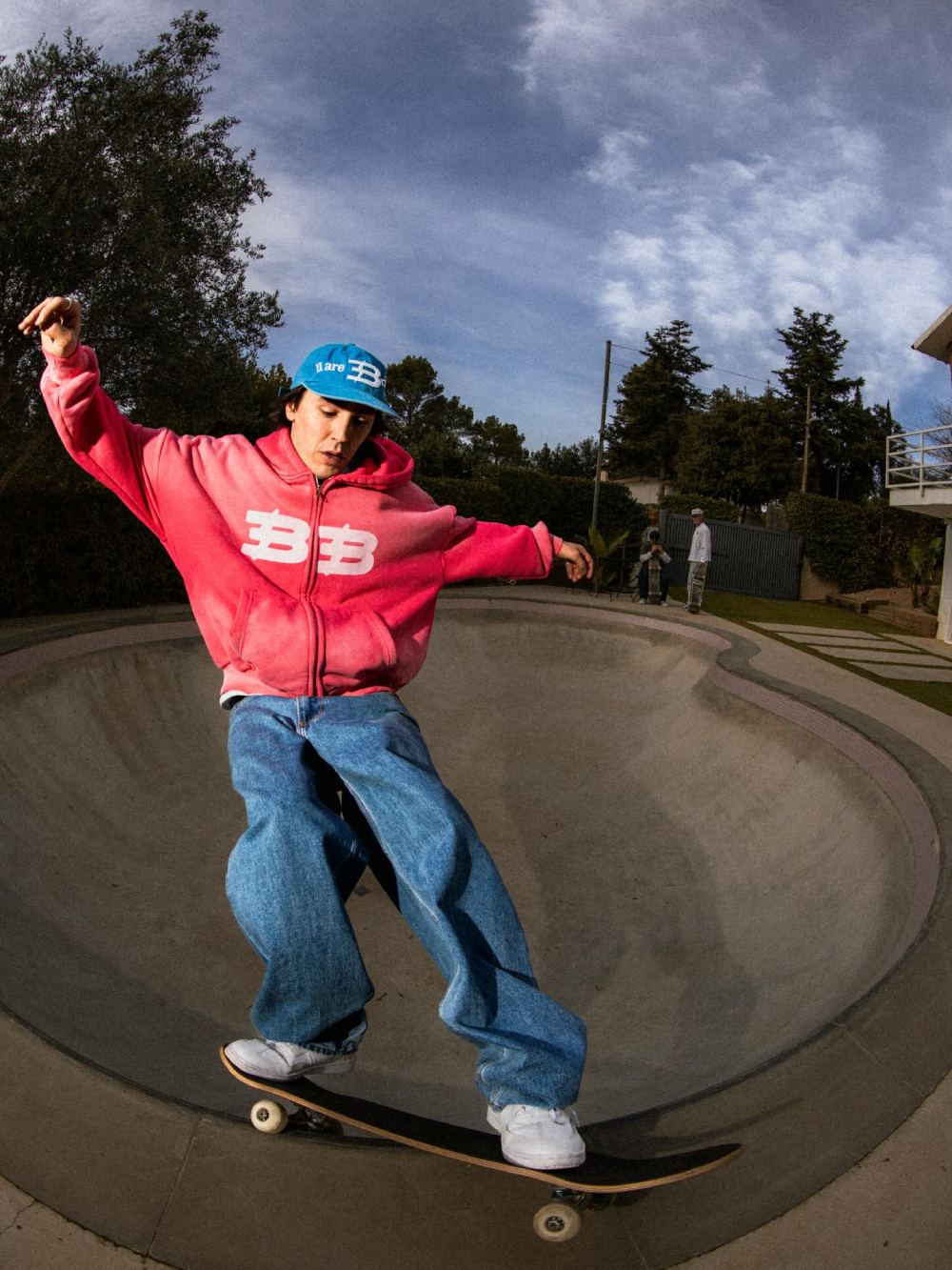 Bogart, una cápsula del tiempo surfera, skater y dosmilera