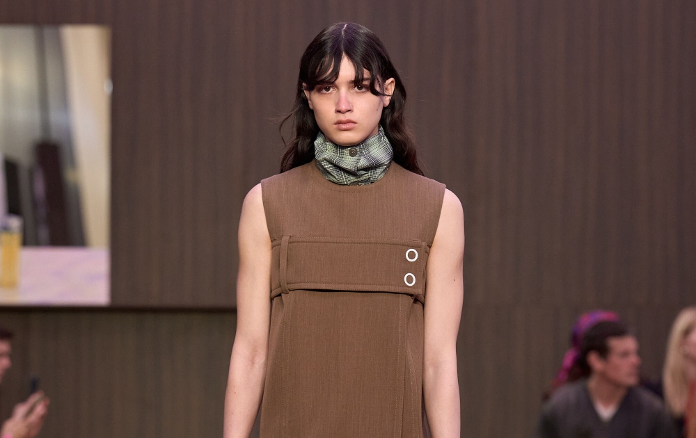 Marni hace más ligero su icono: así nace el nuevo Trunkette