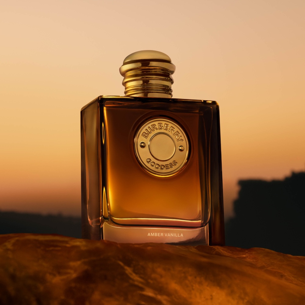 Este Burberry Goddess es el mejor perfume de noche de cita