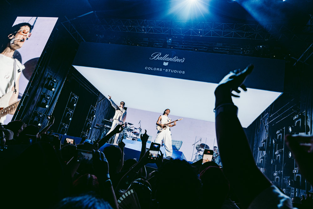 Ca7riel y Paco Amoroso true fans de Ballantine’s