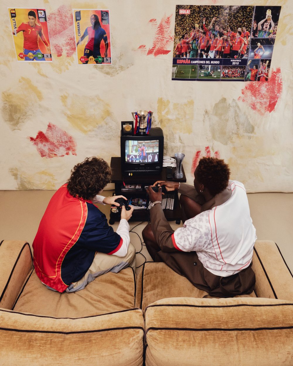 We Are Not Friends y Winner Circle: identidad futbolera