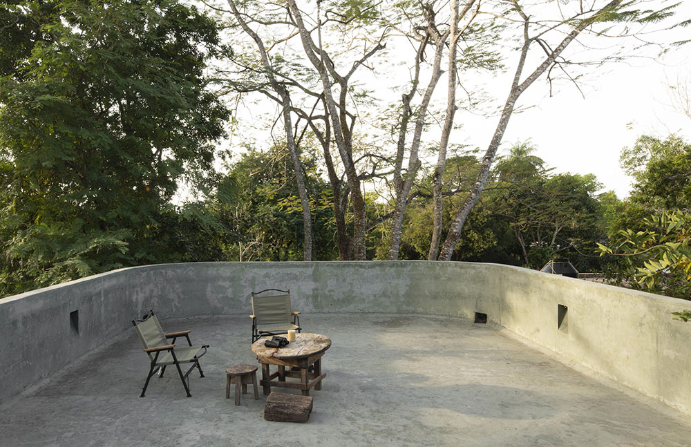 Casa Gruta: austeridad brutalista con alma de cenote