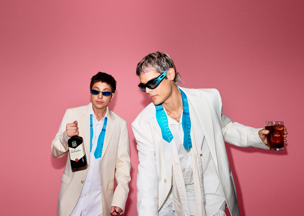 Ca7riel y Paco Amoroso true fans de Ballantine’s