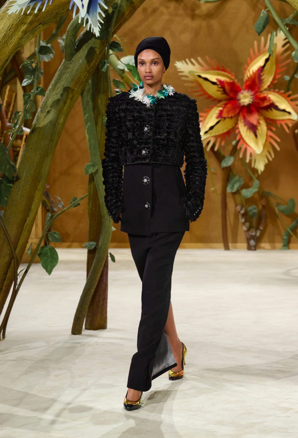 Matthieu Blazy juega con fantasía para Chanel Alta Costura
