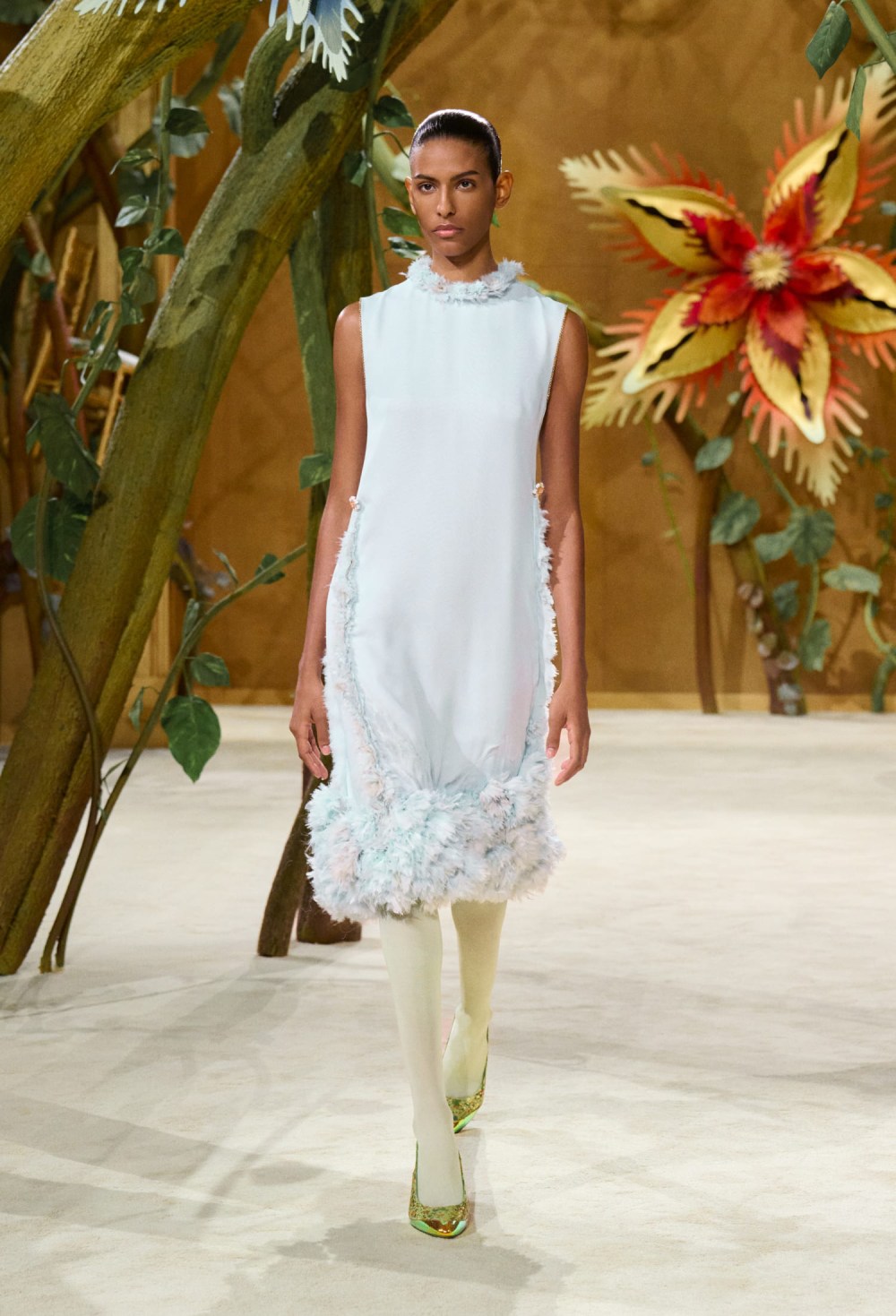 Matthieu Blazy juega con fantasía para Chanel Alta Costura