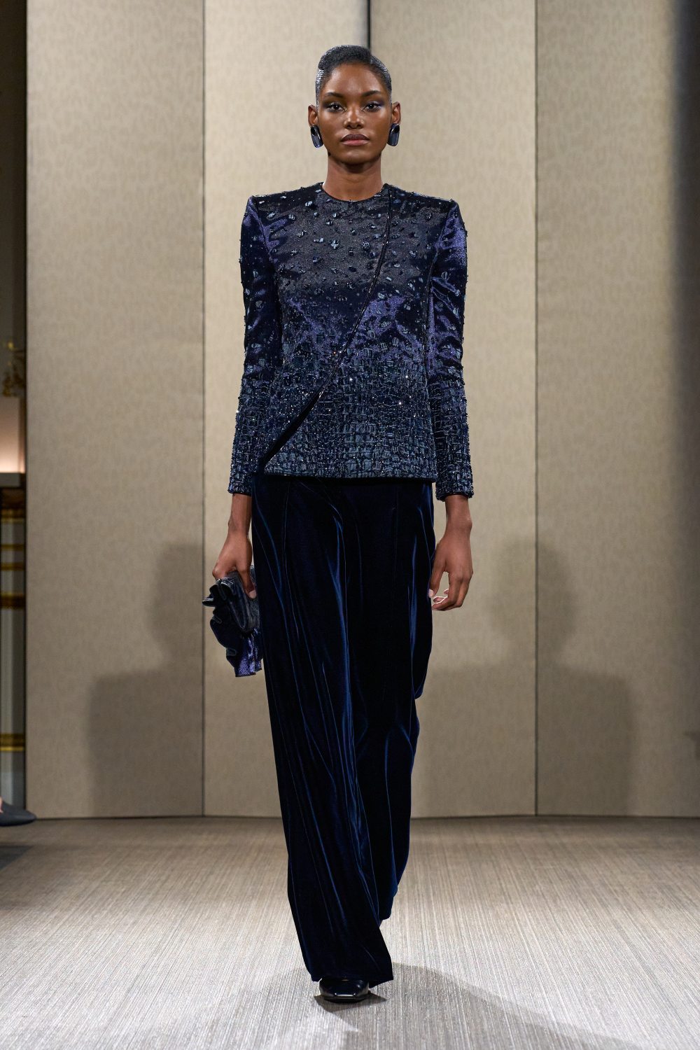 Giorgio Armani Privé FW26: el legado de la elegancia íntima
