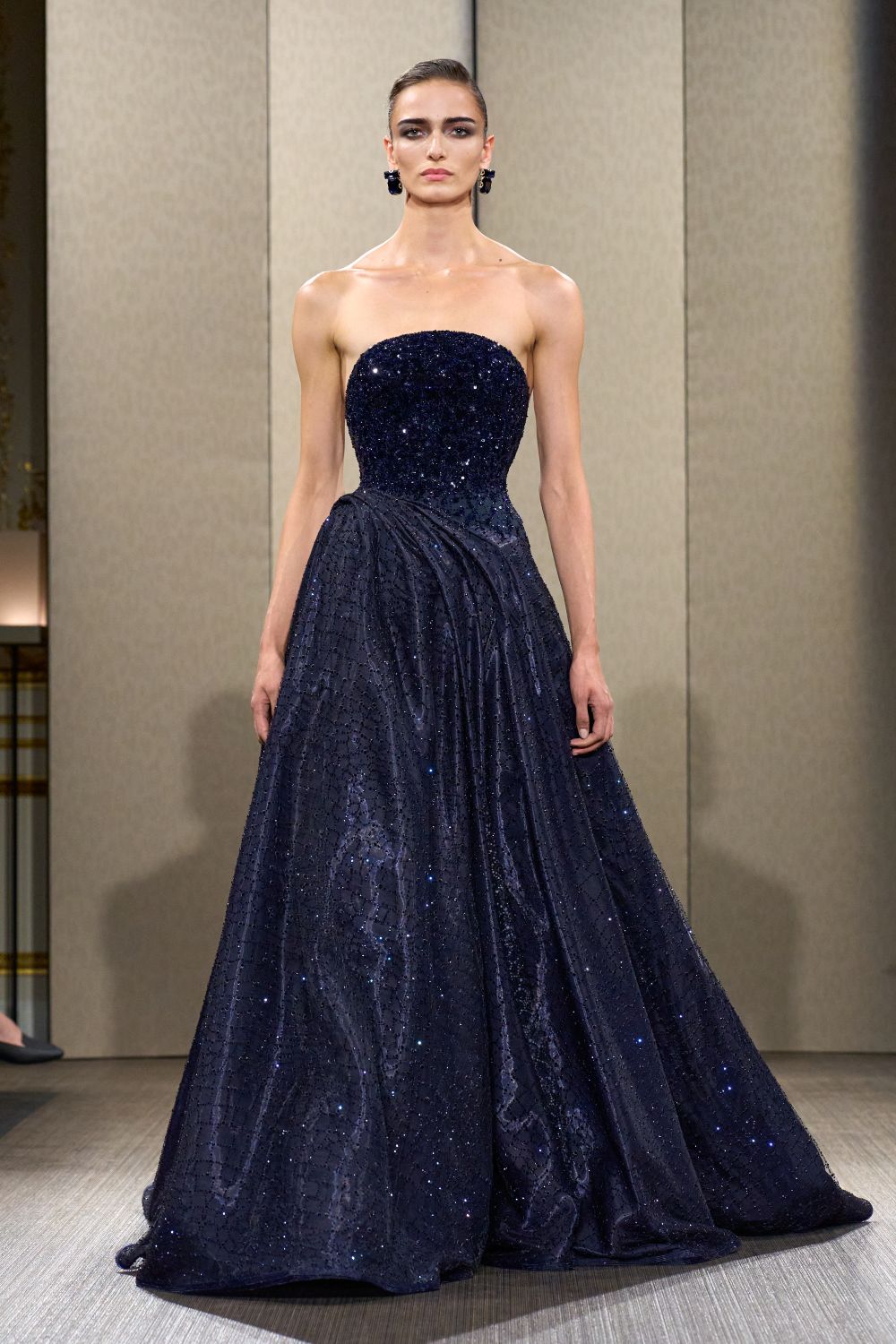 Giorgio Armani Privé FW26: el legado de la elegancia íntima