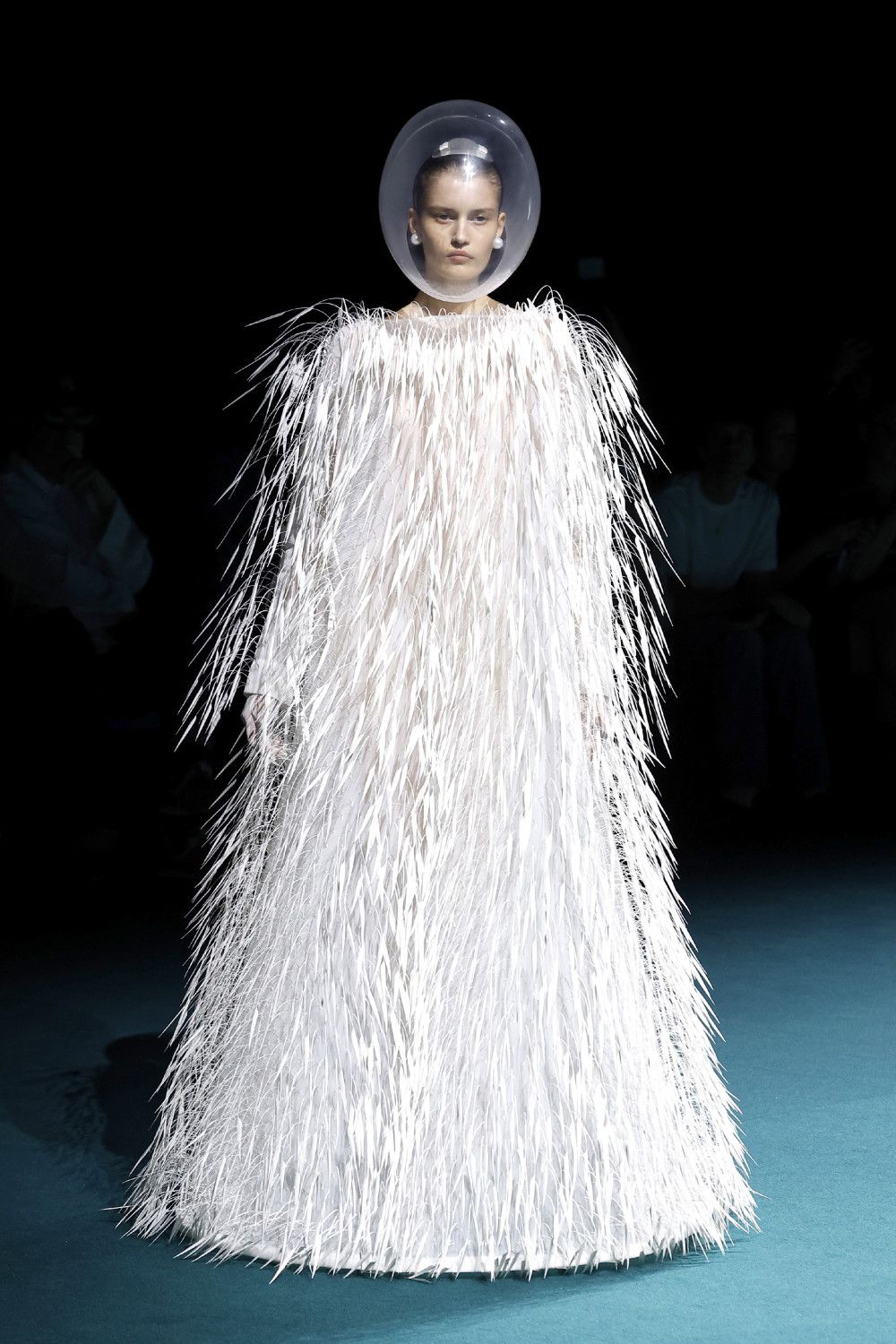 Robert Wun FW26: transforma la infancia en alta costura