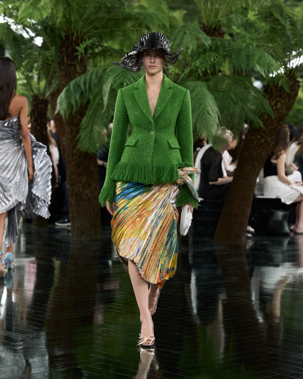 Dior explora el puente entre escultura y Alta Costura