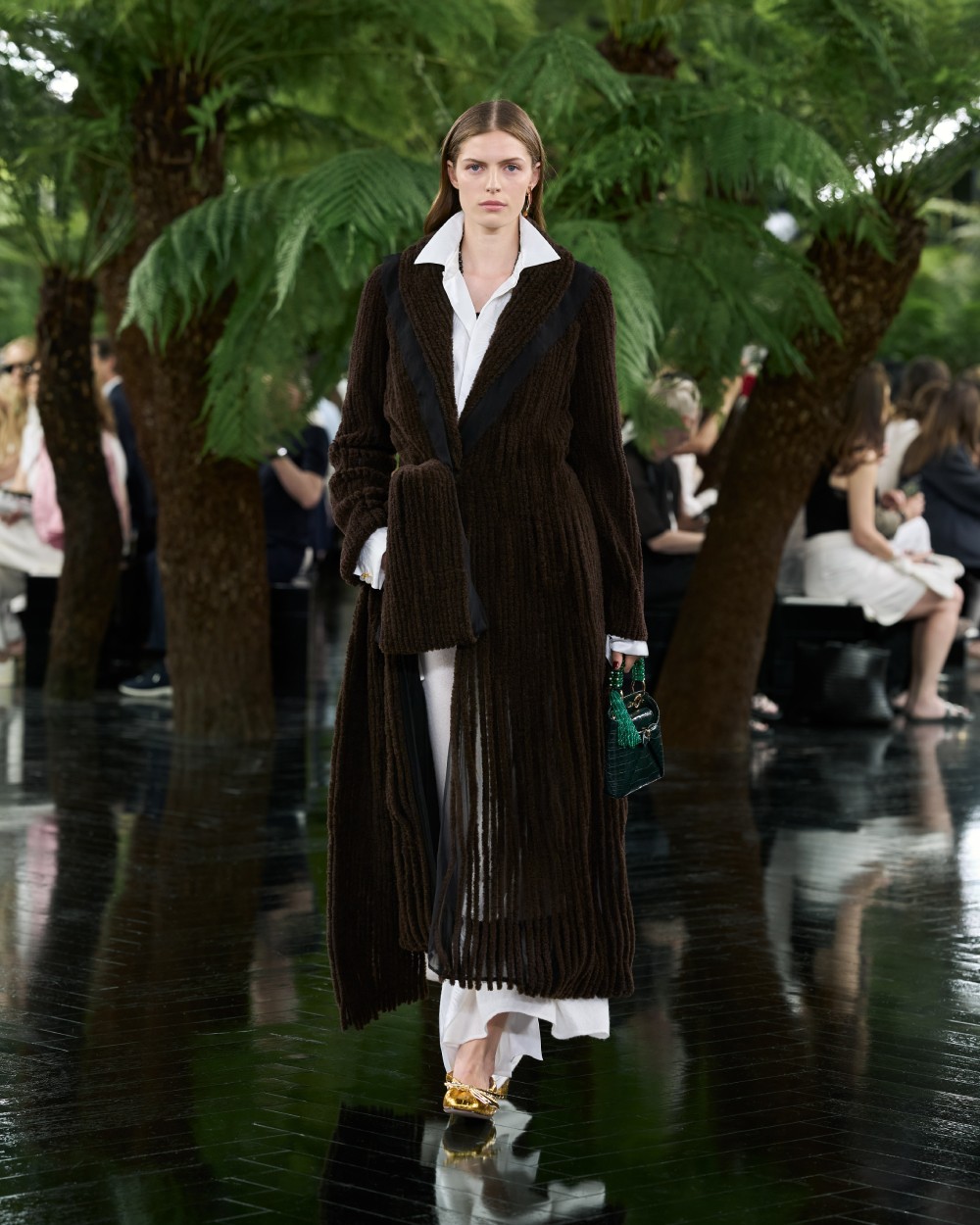 Dior explora el puente entre escultura y Alta Costura