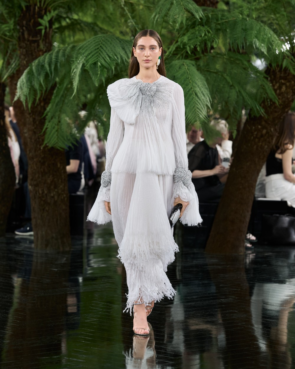 Dior explora el puente entre escultura y Alta Costura
