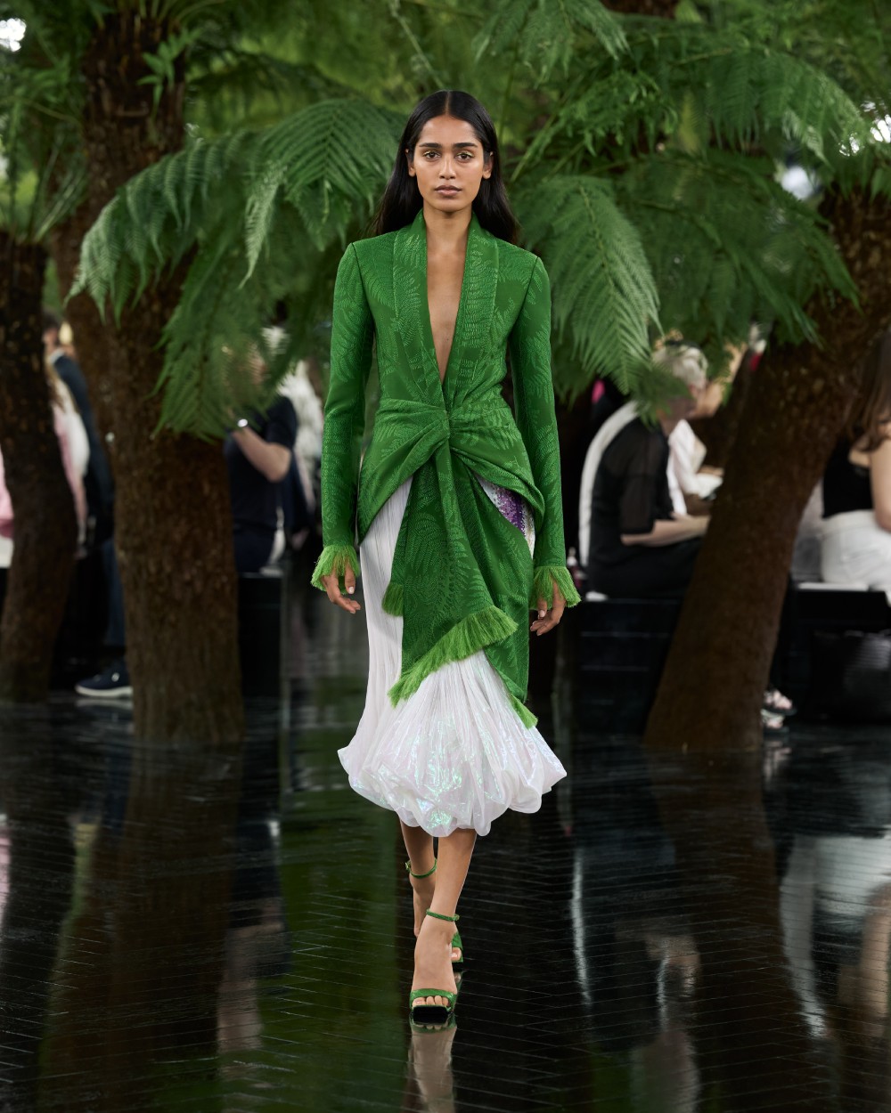 Dior explora el puente entre escultura y Alta Costura
