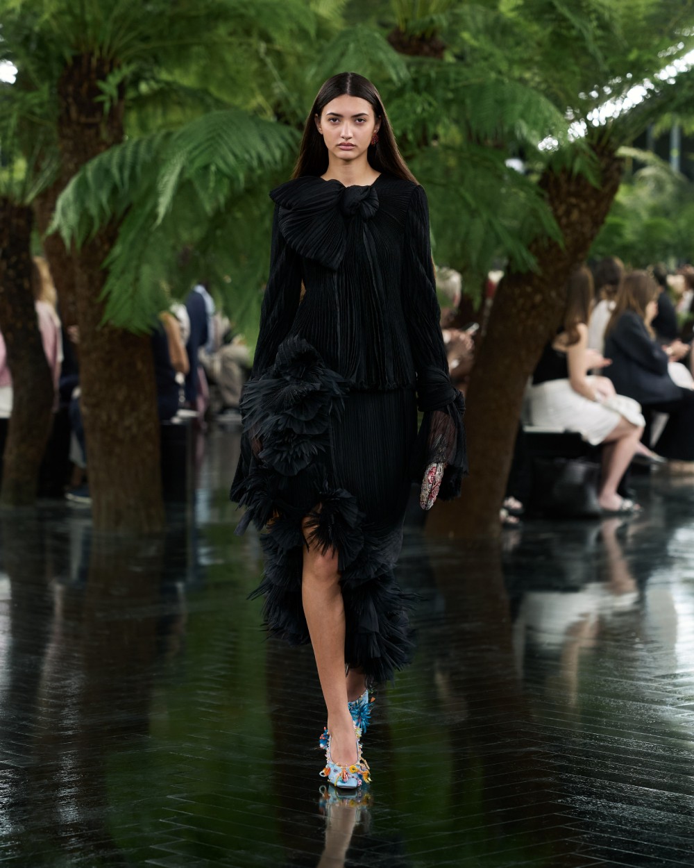 Dior explora el puente entre escultura y Alta Costura