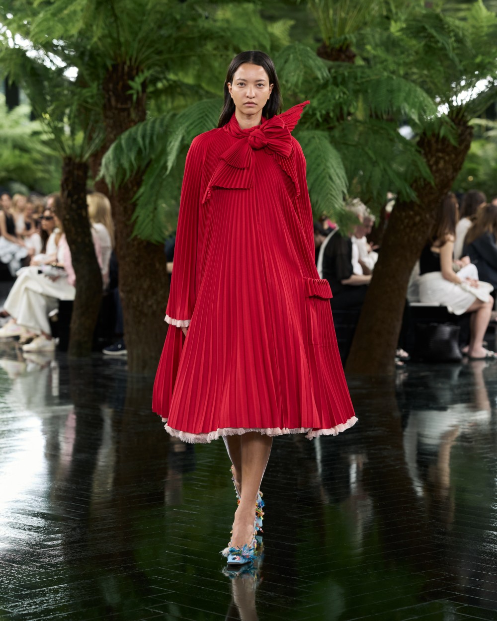 Dior explora el puente entre escultura y Alta Costura