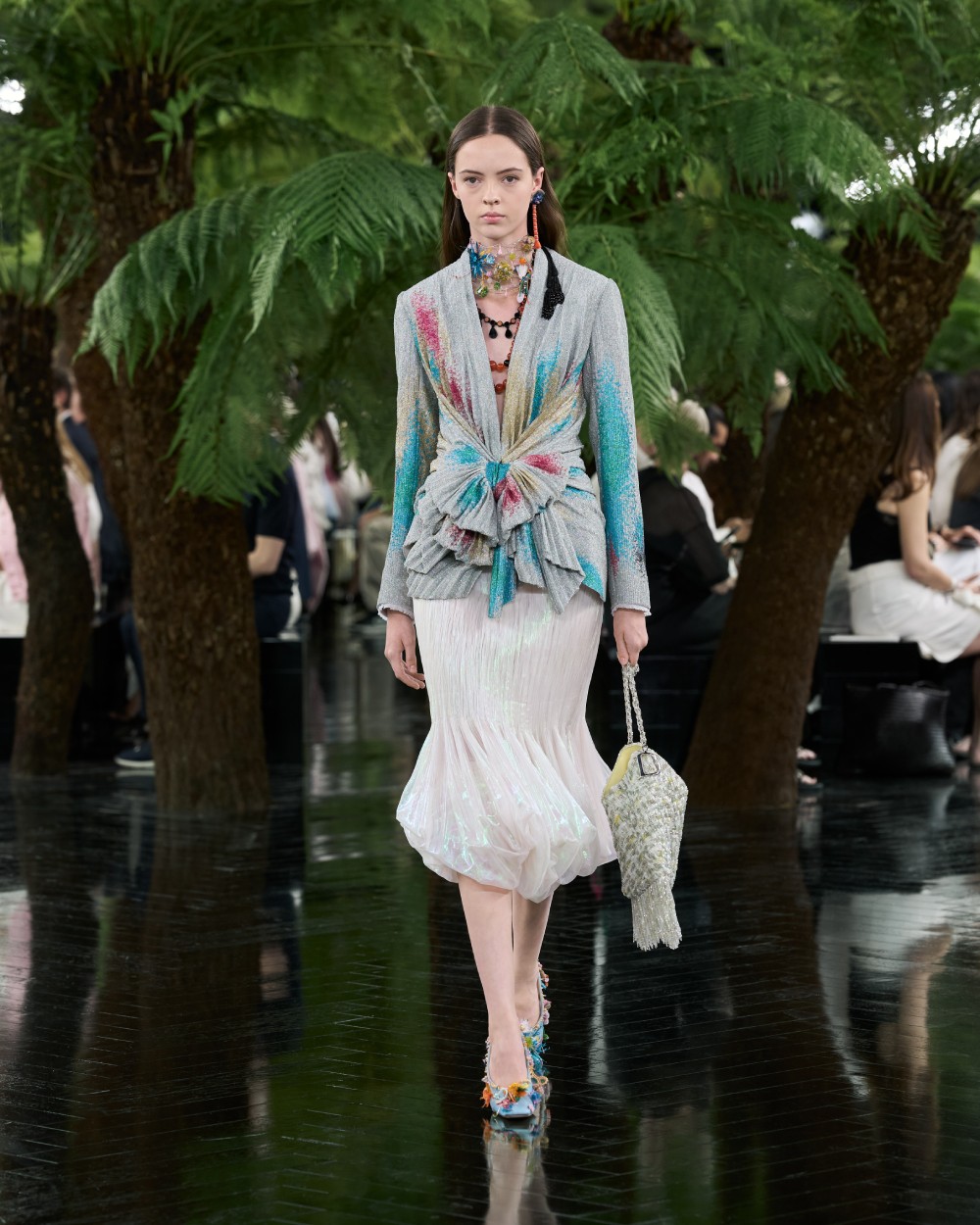 Dior explora el puente entre escultura y Alta Costura