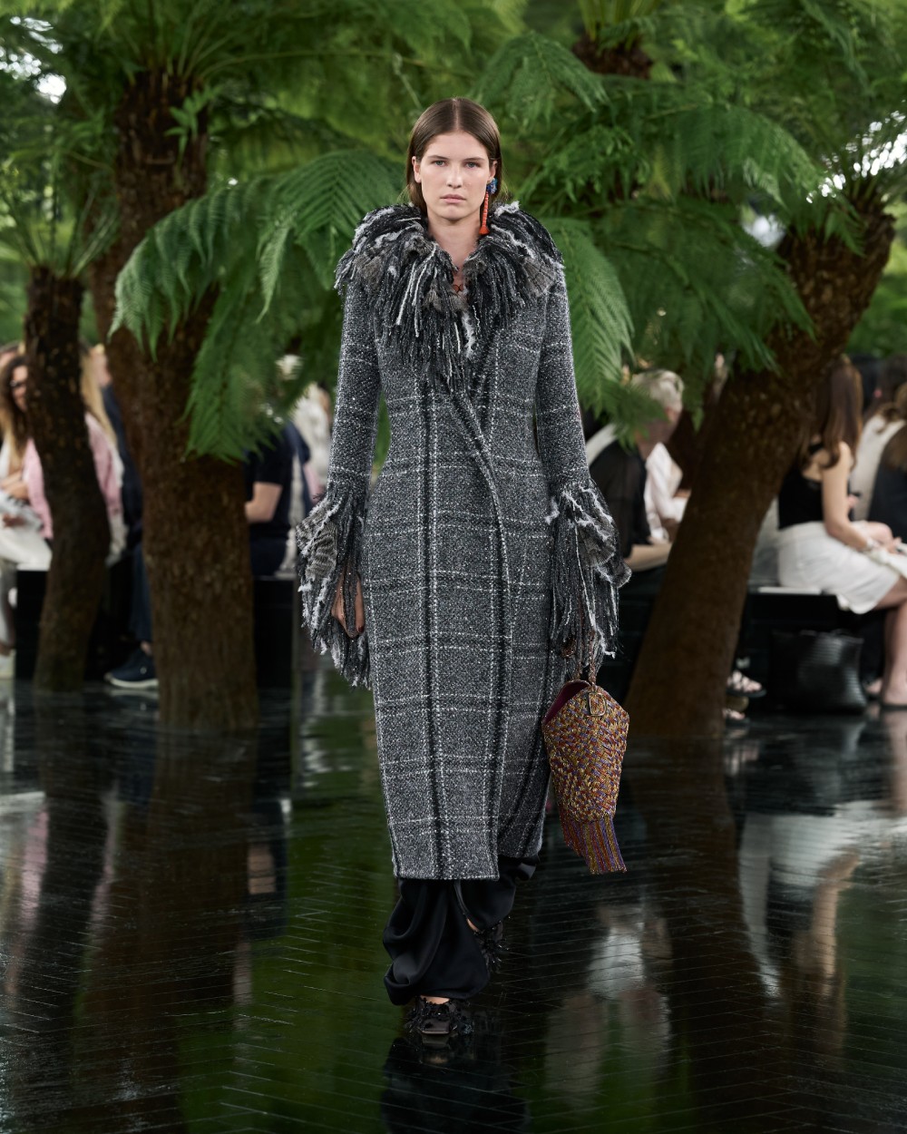 Dior explora el puente entre escultura y Alta Costura
