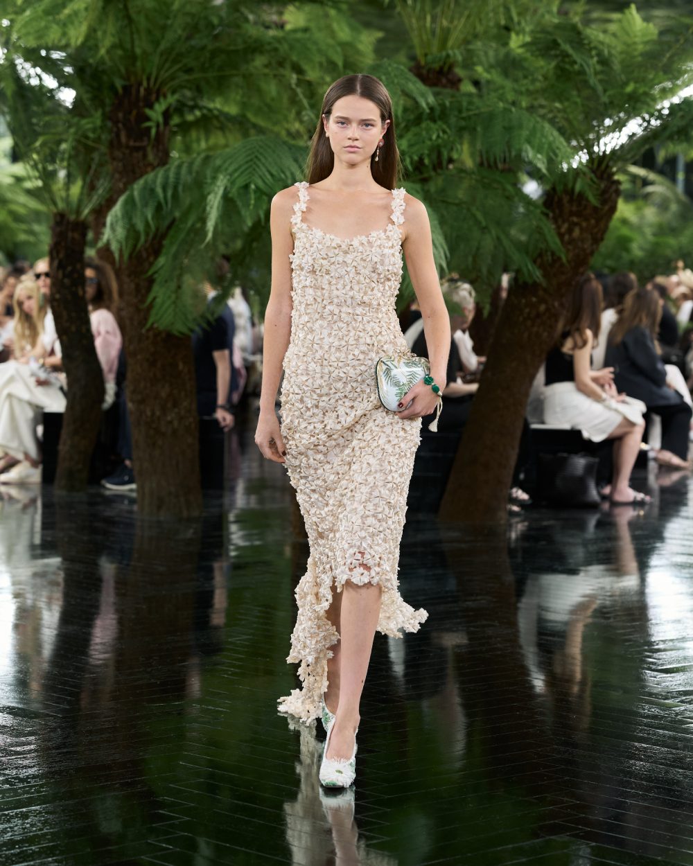 Dior explora el puente entre escultura y Alta Costura
