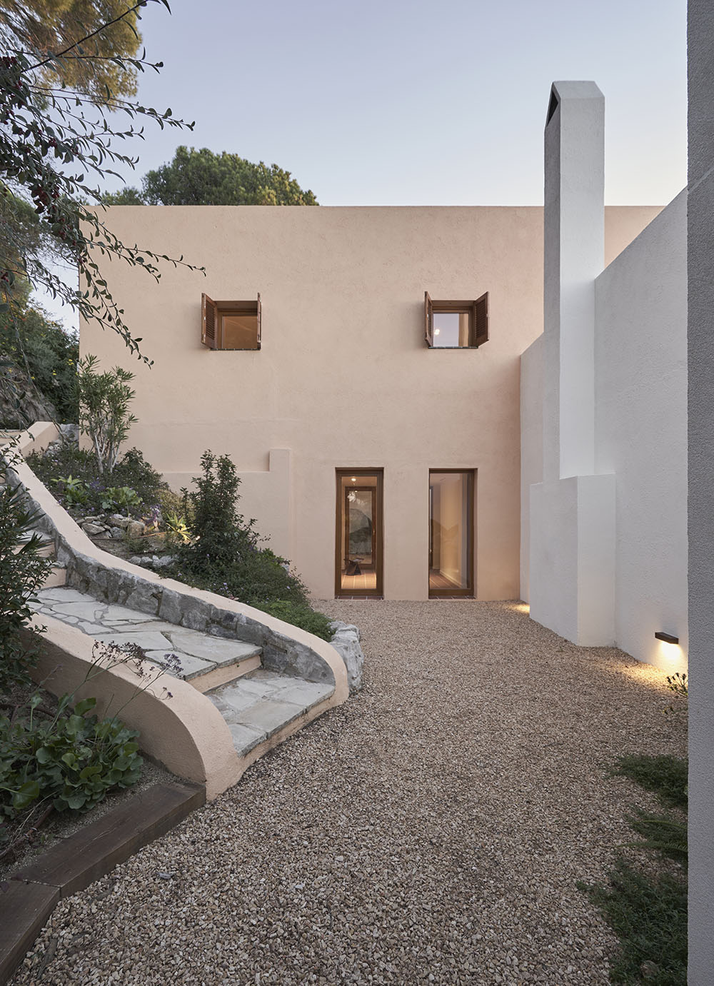 Casa Blajot: una respetuosa rehabilitación de Exitprojectes