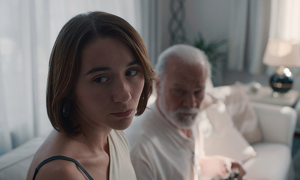 Forastera: delicada ópera prima de Lucía Aleñar Iglesias