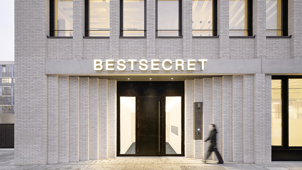 Henn idea las exclusivas oficinas de la empresa Bestsecret