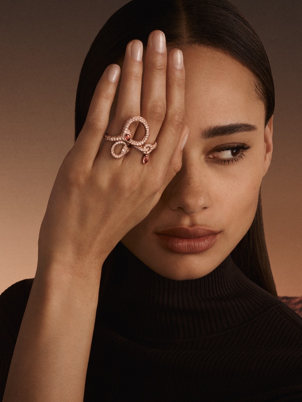 Hermès abstrae al caballo y experimenta con Alta Joyería