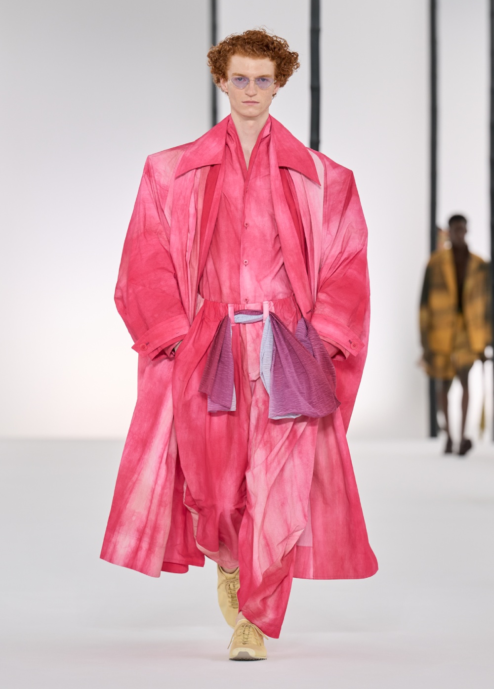 El nuevo armario de Issey Miyake emula un bosque de bambú