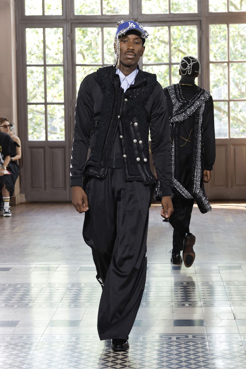 Junya Watanabe SS27 reconstruye el traje y el streetwear