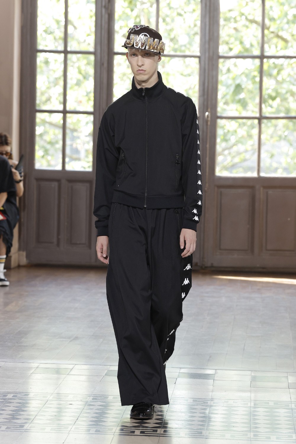 Junya Watanabe SS27 reconstruye el traje y el streetwear