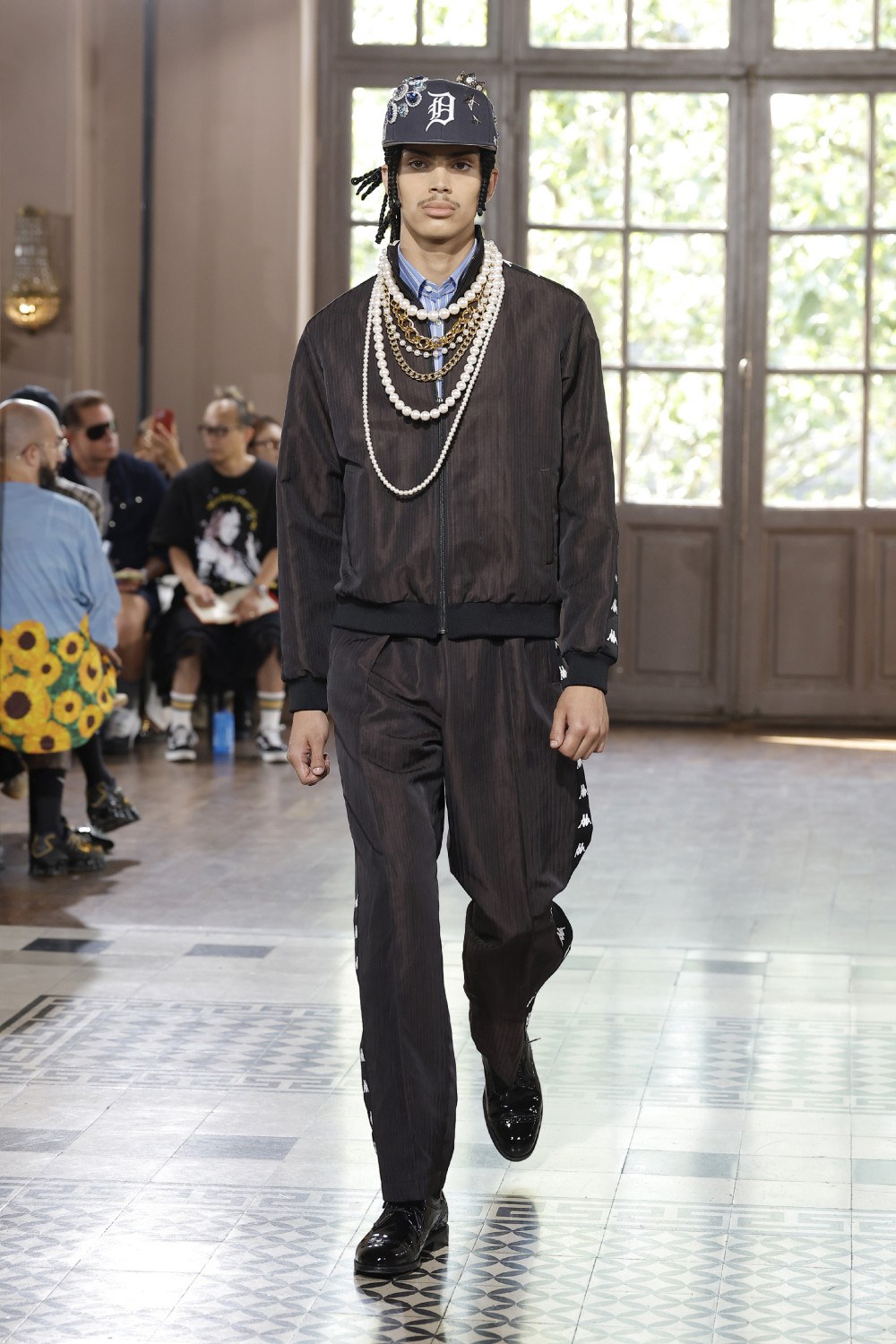 Junya Watanabe SS27 reconstruye el traje y el streetwear