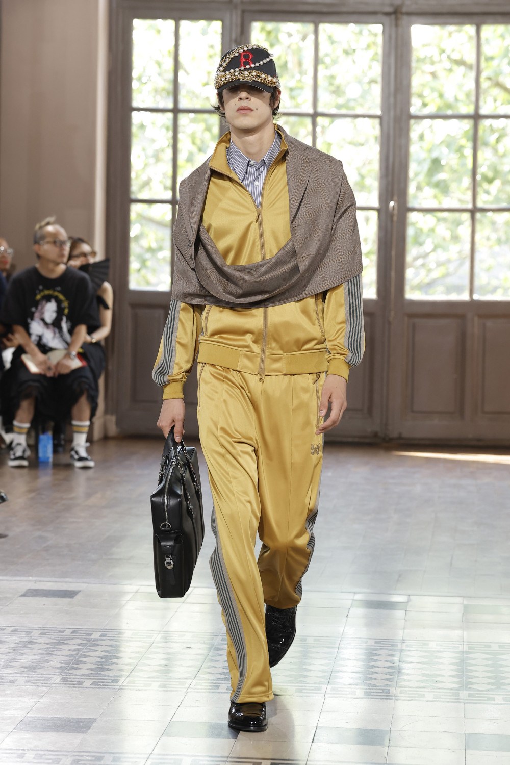 Junya Watanabe SS27 reconstruye el traje y el streetwear