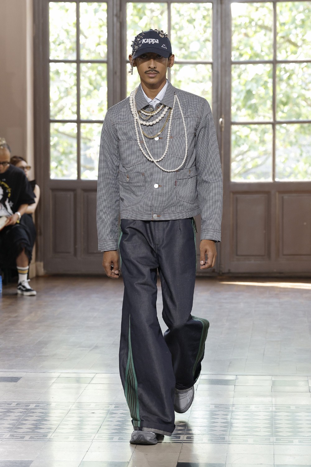 Junya Watanabe SS27 reconstruye el traje y el streetwear