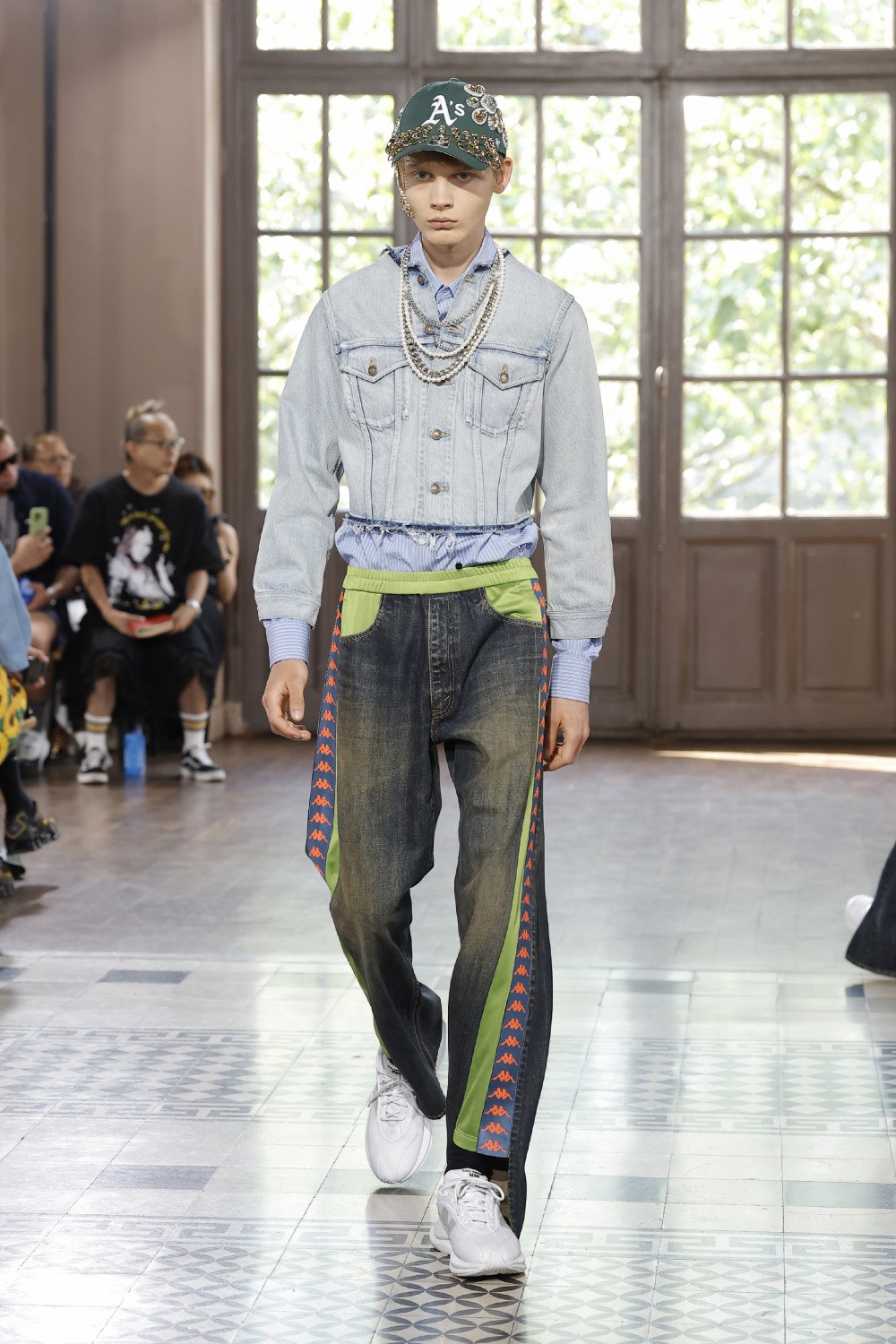 Junya Watanabe SS27 reconstruye el traje y el streetwear