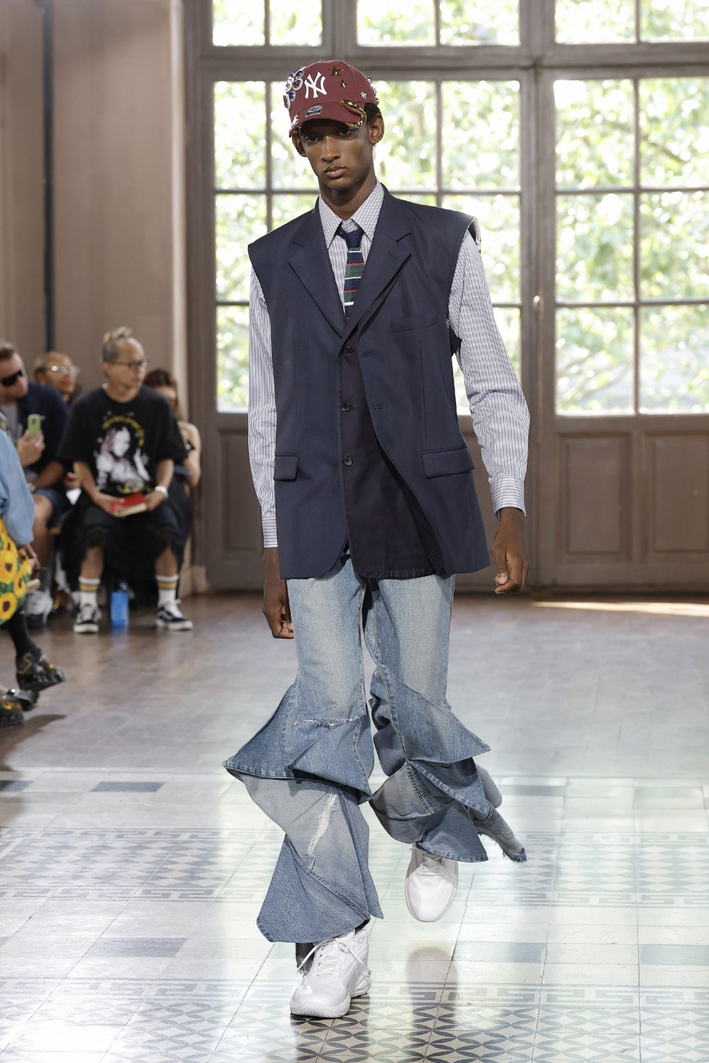Junya Watanabe SS27 reconstruye el traje y el streetwear