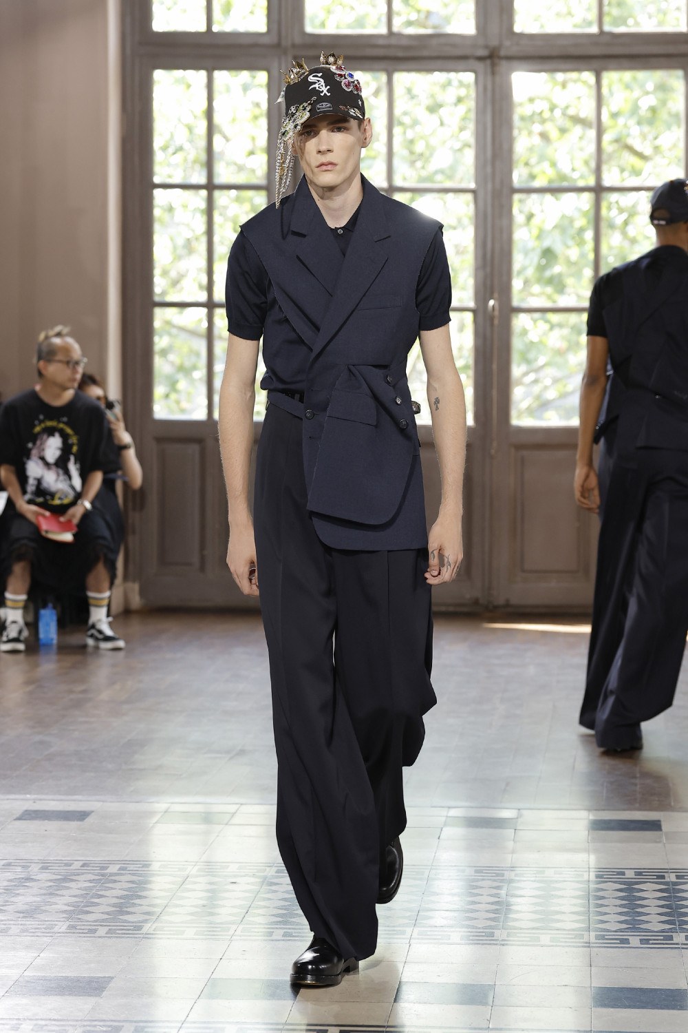 Junya Watanabe SS27 reconstruye el traje y el streetwear