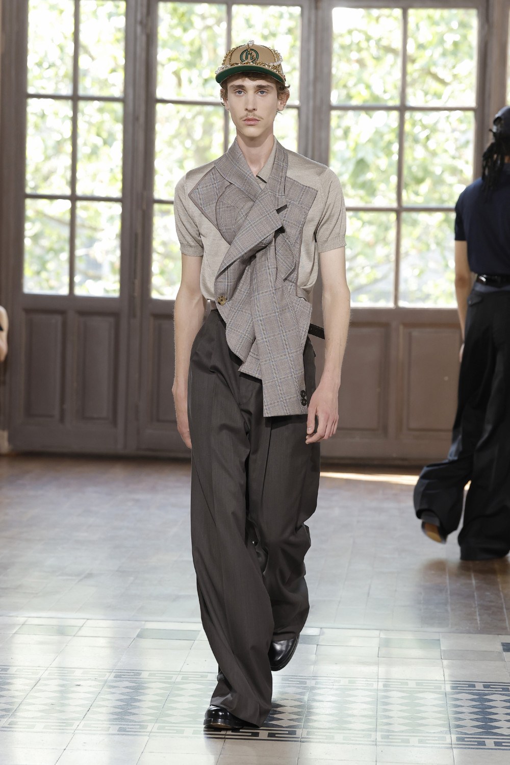 Junya Watanabe SS27 reconstruye el traje y el streetwear