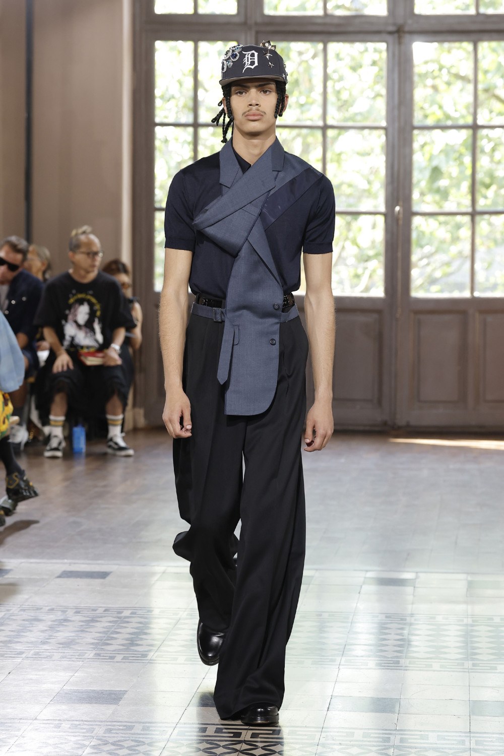 Junya Watanabe SS27 reconstruye el traje y el streetwear
