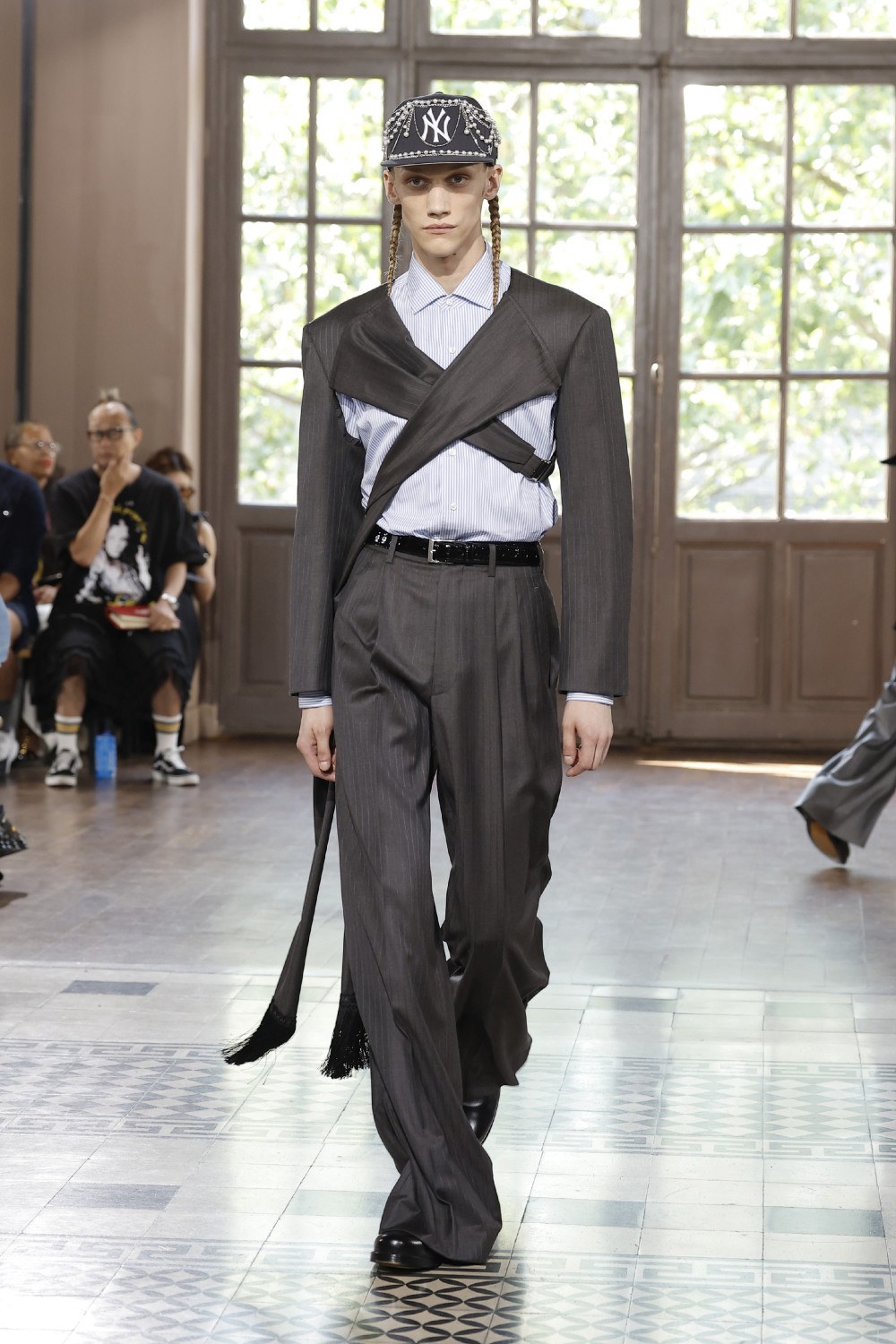 Junya Watanabe SS27 reconstruye el traje y el streetwear